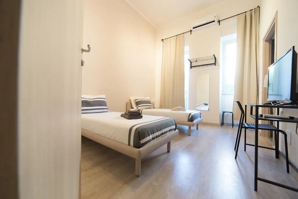 Romano Rooms Catania Bed & Breakfast